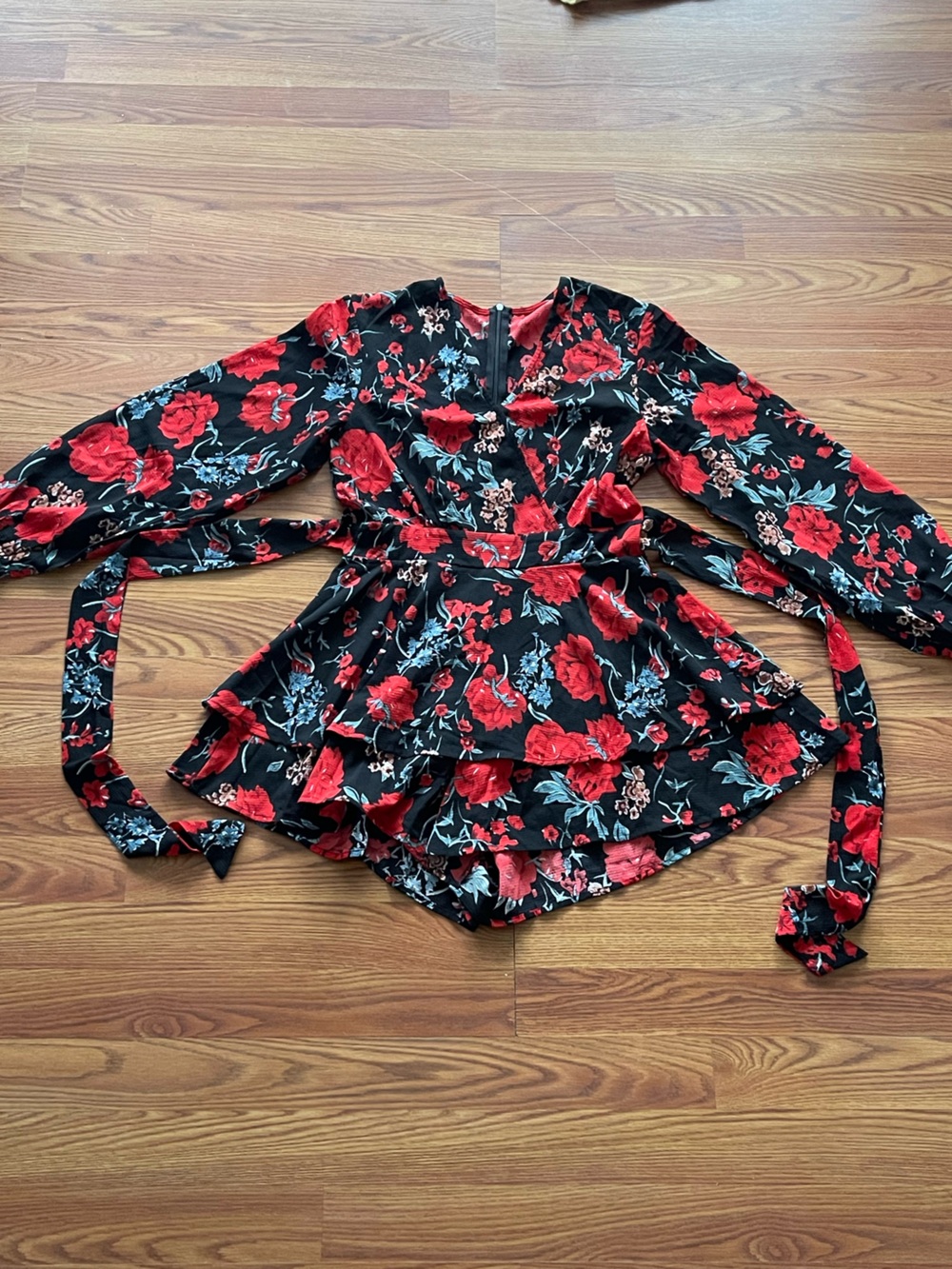 Black Floral Long Sleeve V-Neck Romper with Tie Waist - Picture 3 of 10